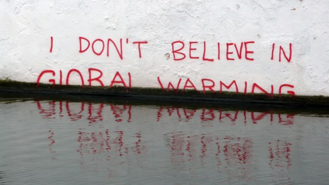 Image: http://www.flickr.com/photos/paulo2070/4206290259/sizes/o/in/photostream/